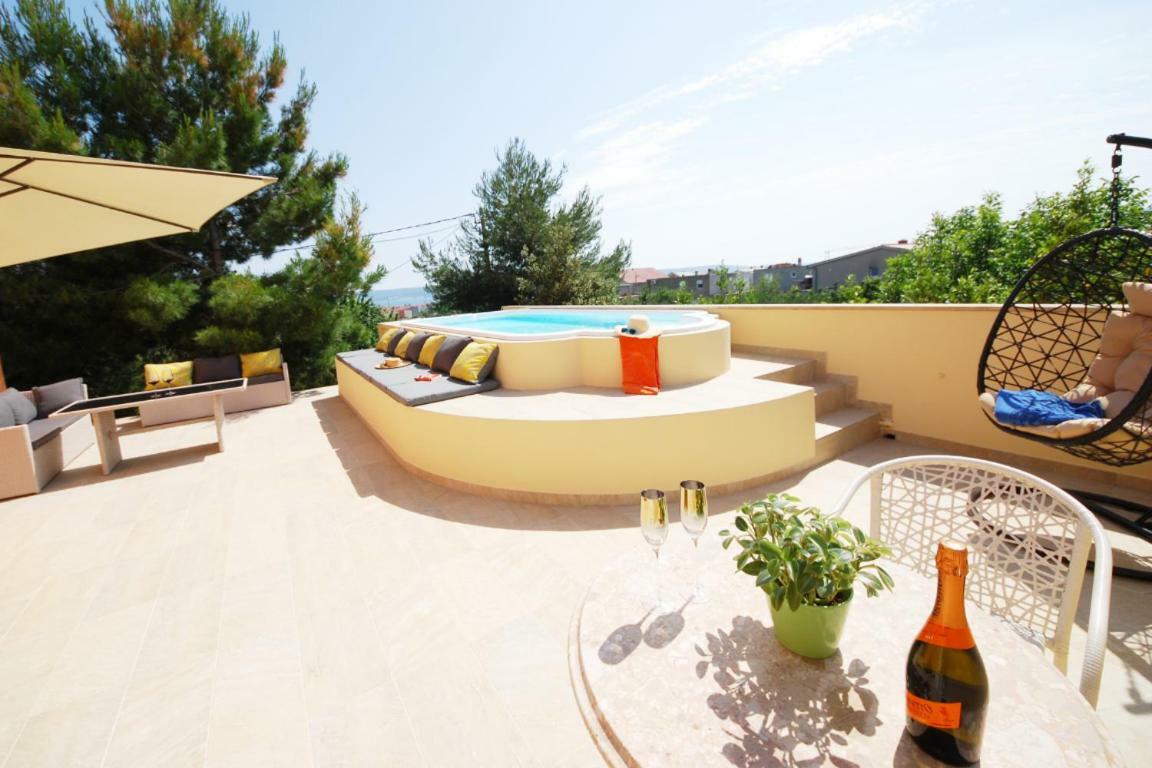 Apartmant With Pool 8 Kaštela Exterior foto